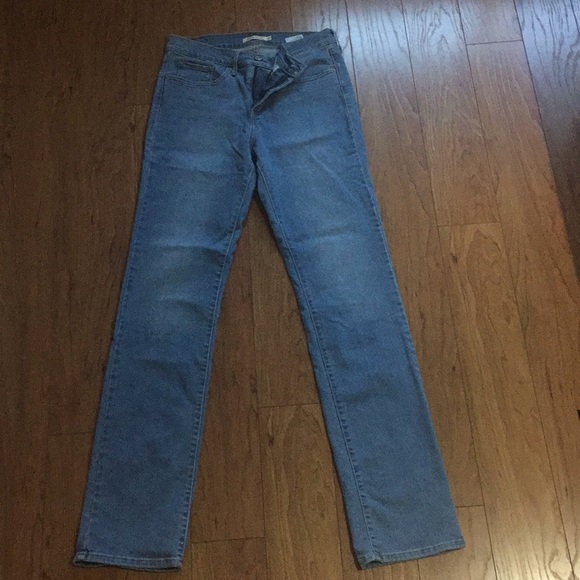 Brand new Levi jeans - Picture 2 of 2